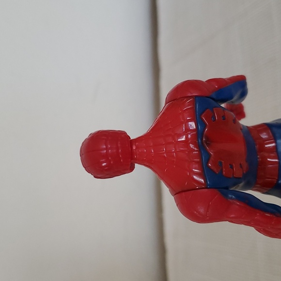 Spiderman Toy Figure - Picture 8 of 12